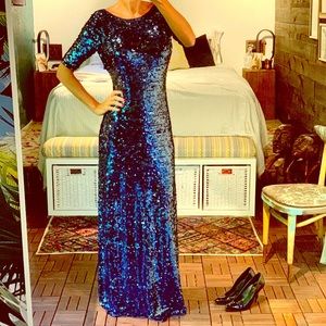 BCBG size 6 floor length blue sequin formal dress